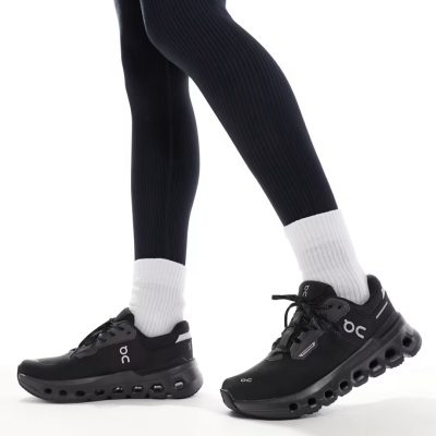 On Cloudrunner 2 sneaker