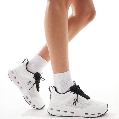 On Running  Cloudnova X Shoes