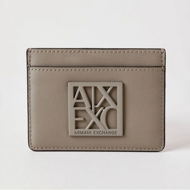 907968