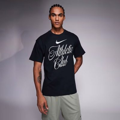 Nike Training - Athletic Club T-shirt with logo graphic
