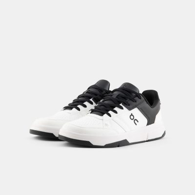On THE ROGER Clubhouse Tennis shoes