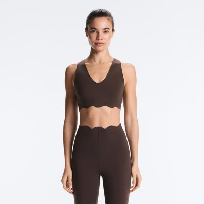 Oysho Compressive medium support wavy sports bra