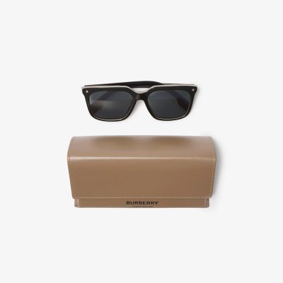 Burberry Icon Stripe Sunglasses